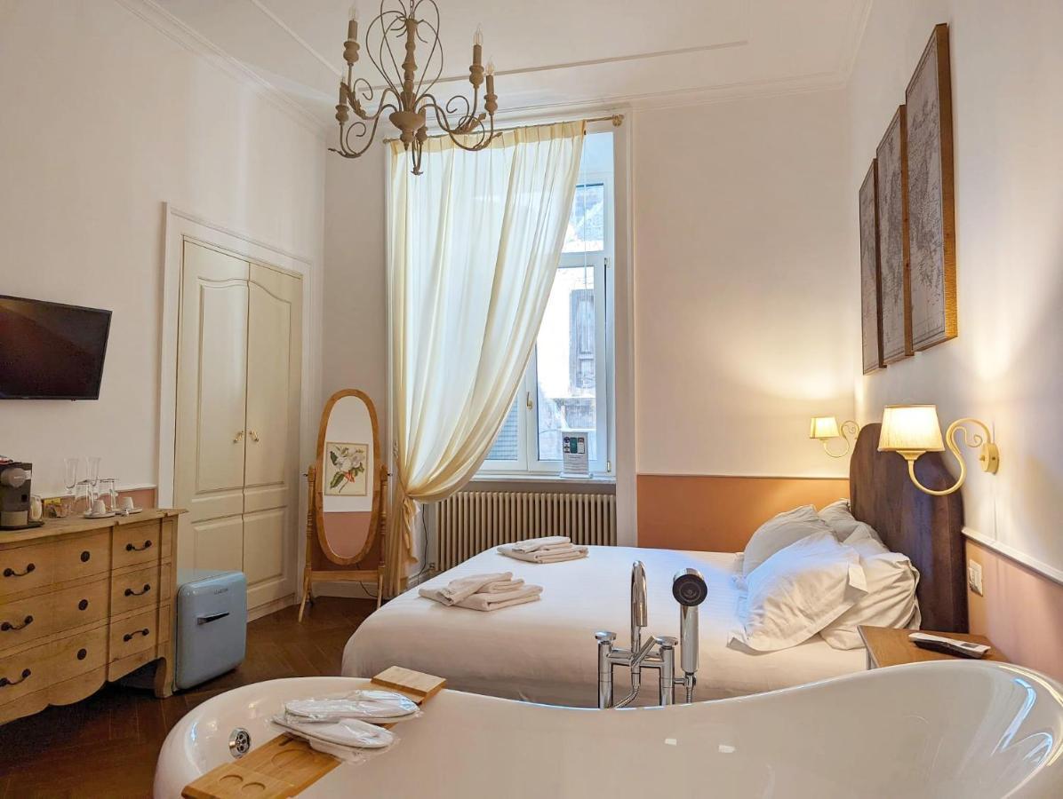 Macchiato Suites Boutique Guest House ナポリ エクステリア 写真